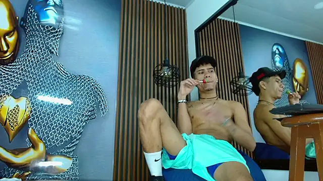 Snapshot of Skinny_cute_Alyer chatting on 29, 4, 2026 Skinny cute Alyer online show from 29, 4, 2026