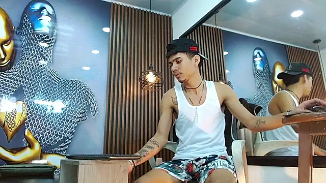Snapshot of Skinny_cute_Alyer chatting on 8, 5, 2026 Skinny cute Alyer online show from 8, 5, 2026