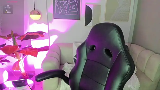 Nana nyx online show from 2, 5, 2026