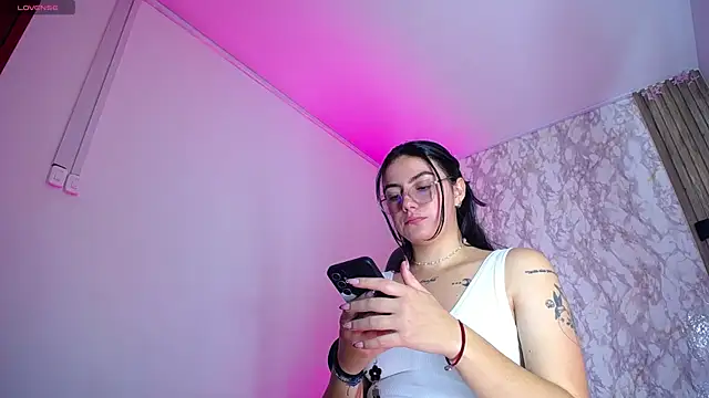 Snapshot of Miss_Merlin_ chatting on 19, 4, 2026 Miss Merlin online show from 19, 4, 2026