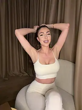 VelvetDesireX online show from 11, 4, 2026