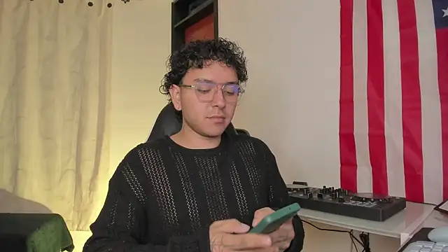 Snapshot of alexmontesco chatting on 29, 4, 2026 alexmontesco online show from 29, 4, 2026