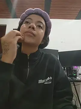 Snapshot of NefertitiXO chatting on 28, 5, 2026 NefertitiXO online show from 28, 5, 2026