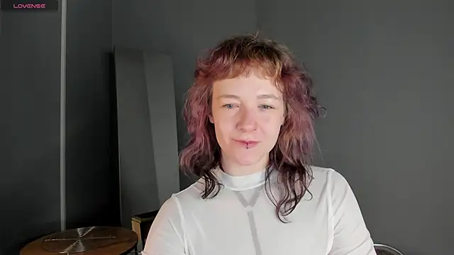 Snapshot of Ricki_Bloom chatting on 30, 6, 2026 Ricki Bloom online show from 30, 6, 2026