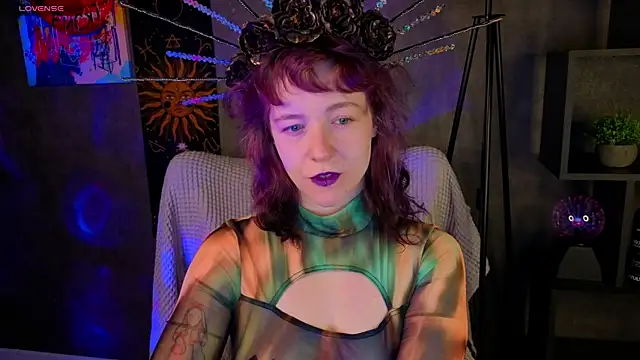 Snapshot of Ricki_Bloom chatting on 18, 7, 2026 Ricki Bloom online show from 18, 7, 2026