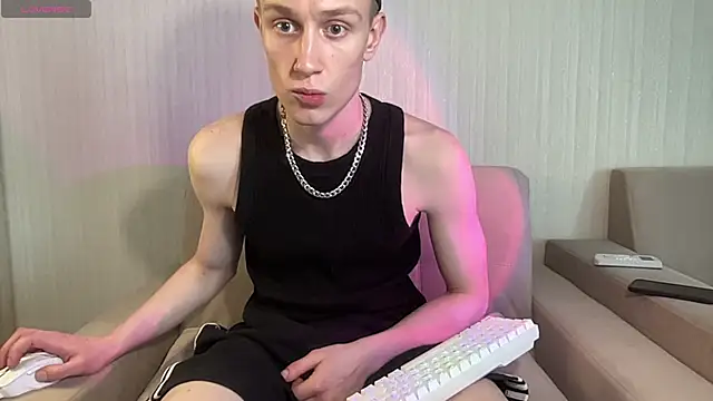 Travis Gracile online show from 27, 4, 2026