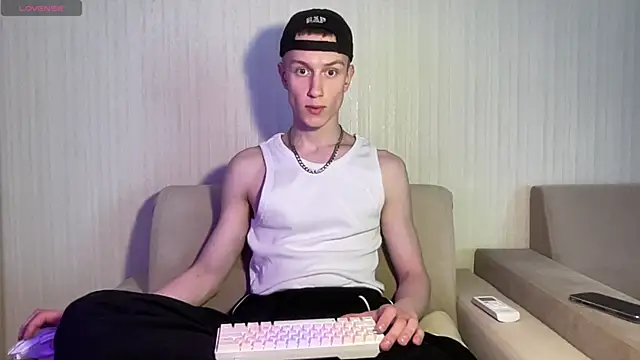 Travis Gracile online show from 5, 5, 2026