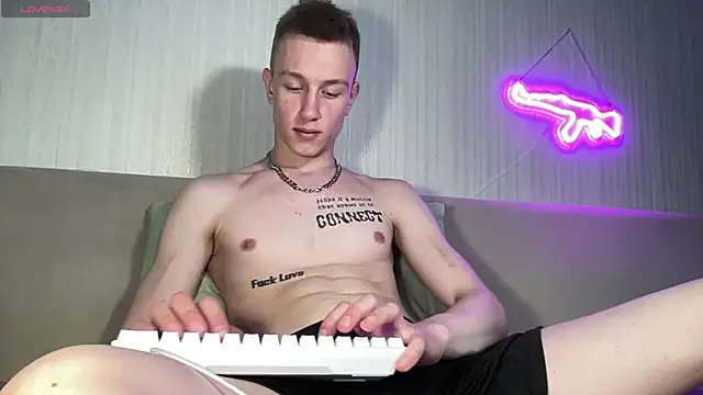 Travis Gracile online show from 22, 5, 2026