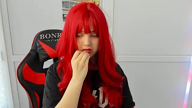 Snapshot of Caroline_cutte chatting on 14, 4, 2026 Caroline cutte online show from 14, 4, 2026