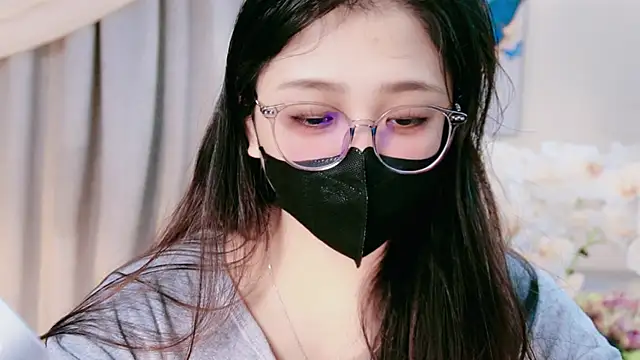 Snapshot of Chan_Chann chatting on 9, 7, 2026 Chan Chann online show from 9, 7, 2026