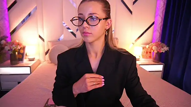 DoveLovee online show from 4, 6, 2026