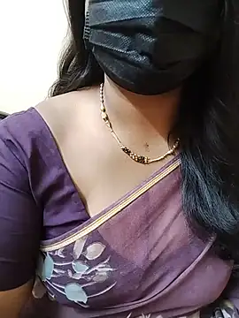 Snapshot of Stephaniee27 chatting on 1, 7, 2026 Stephaniee27 online show from 1, 7, 2026