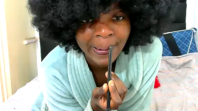 Snapshot of PetiteEbonyBabe_ chatting on 27, 6, 2026 PetiteEbonyBabe online show from 27, 6, 2026