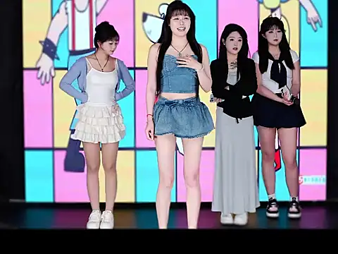 Snapshot of zhangqiqi1 chatting on 12, 4, 2026 zhangqiqi1 online show from 12, 4, 2026