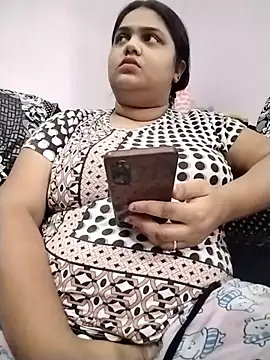 hotsilk21 online show from 15, 6, 2026