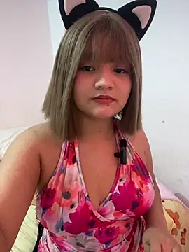 Karina PrettyHot69 online show from 28, 4, 2026