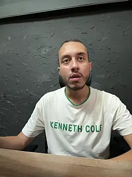 Snapshot of cristianstone2 chatting on 9, 5, 2026 cristianstone2 online show from 9, 5, 2026
