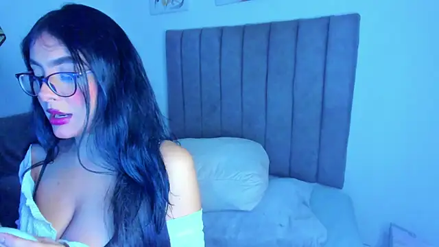 Snapshot of britanny_jones1 chatting on 14, 7, 2026 britanny jones1 online show from 14, 7, 2026