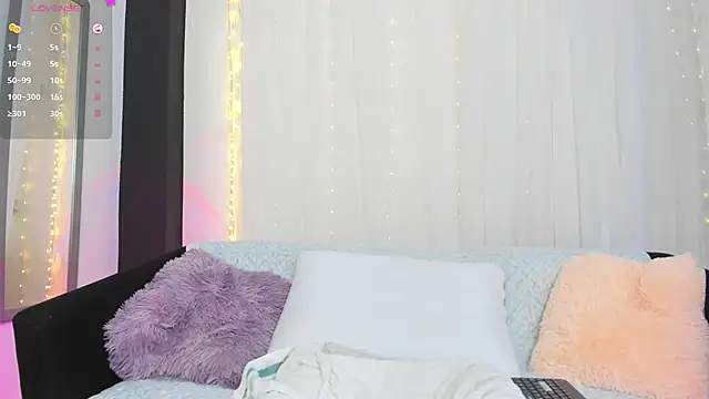 Sofia Mature  online show from 9, 6, 2026