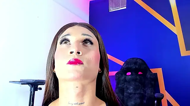 Molly Spears  online show from 30, 5, 2026