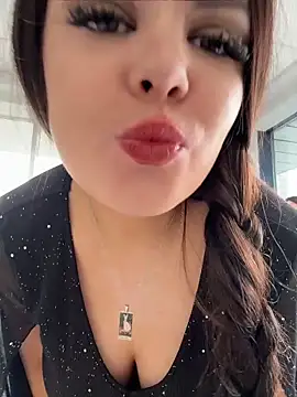 AmeliaBronze online show from 18, 5, 2026