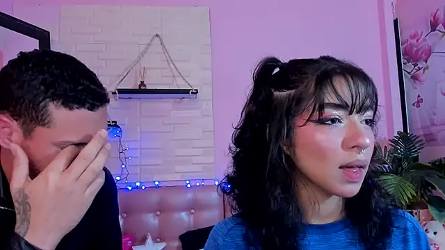 Snapshot of Aronandmoli69 chatting on 6, 6, 2026 Aronandmoli69 online show from 6, 6, 2026