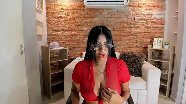 noa joness online show from 20, 7, 2026