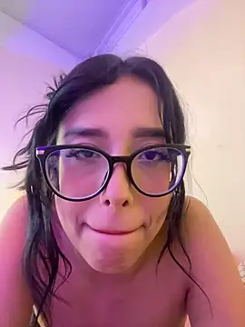 Snapshot of milakitti chatting on 24, 4, 2026 milakitti online show from 24, 4, 2026