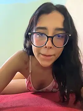 Snapshot of milakitti chatting on 25, 4, 2026 milakitti online show from 25, 4, 2026
