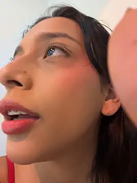 Snapshot of milakitti chatting on 9, 5, 2026 milakitti online show from 9, 5, 2026
