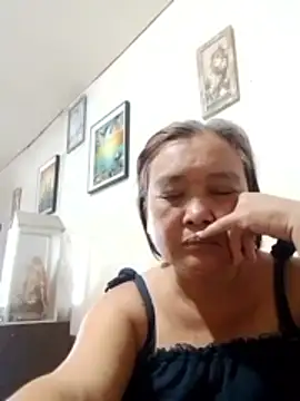 jeanyummytits online show from 29, 4, 2026