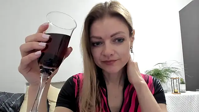 Severina7 online show from 17, 4, 2026