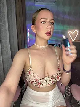 AlisaPearl online show from 25, 5, 2026