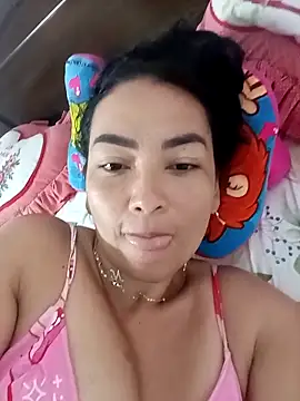 Snapshot of LuluDream chatting on 1, 5, 2026 LuluDream online show from 1, 5, 2026