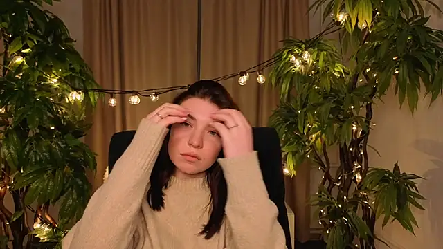 JuanitaWood online show from 15, 4, 2026