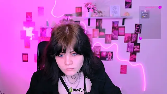 Snapshot of nikki_kiss_ chatting on 23, 4, 2026 nikki kiss online show from 23, 4, 2026