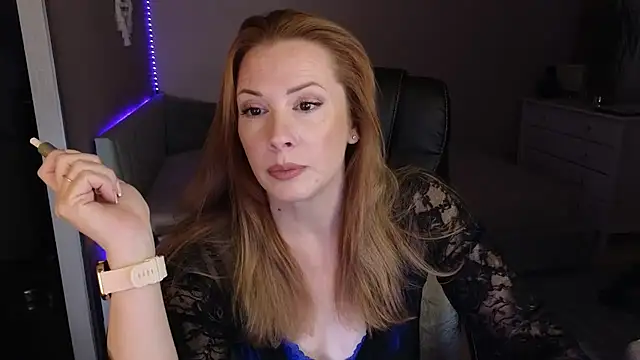 Sharon Red online show from 18, 12, 2025