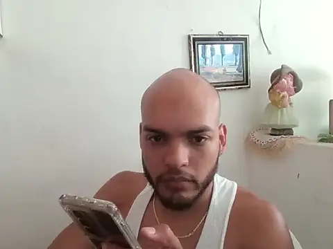 Snapshot of Eduarstrock chatting on 13, 4, 2026 Eduarstrock online show from 13, 4, 2026