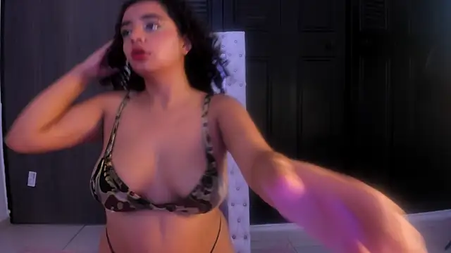 Snapshot of Dahlia_rossee chatting on 4, 7, 2026 Dahlia rossee online show from 4, 7, 2026
