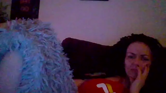 shyhornymommy online show from 18, 4, 2026