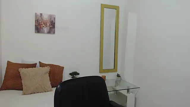 Georgina DelaCruz online show from 15, 4, 2026