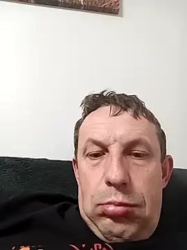 Snapshot of Miro9 chatting on 13, 4, 2026 Miro9 online show from 13, 4, 2026