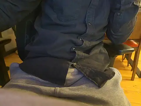 Snapshot of the_big_white_cock_fr chatting on 13, 4, 2026 the big white cock fr online show from 13, 4, 2026