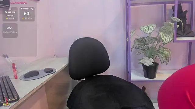 Snapshot of Eva__Milanoo chatting on 1, 5, 2026 Eva Milanoo online show from 1, 5, 2026