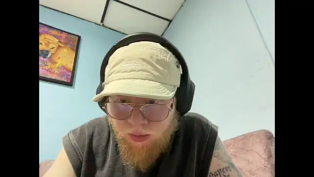 Snapshot of lucas_mike chatting on 15, 4, 2026 lucas mike online show from 15, 4, 2026