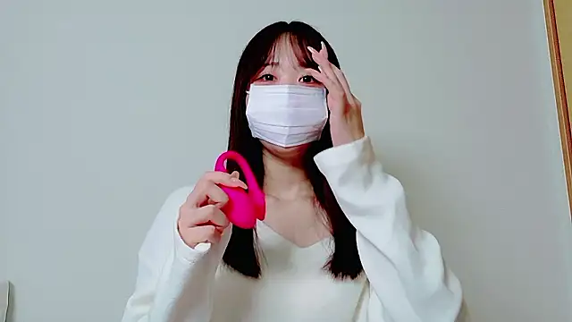 Yuyu xoxo online show from 15, 4, 2026