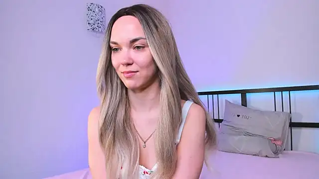Flora Ambeers online show from 15, 5, 2026