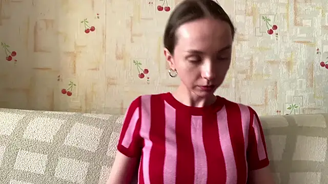 AdriannaBill online show from 17, 5, 2026