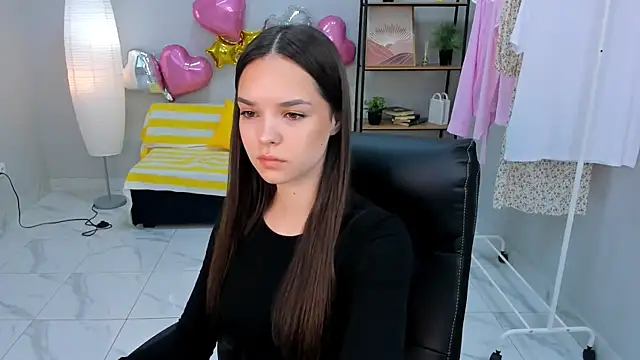 Sophie Jackiz online show from 20, 4, 2026