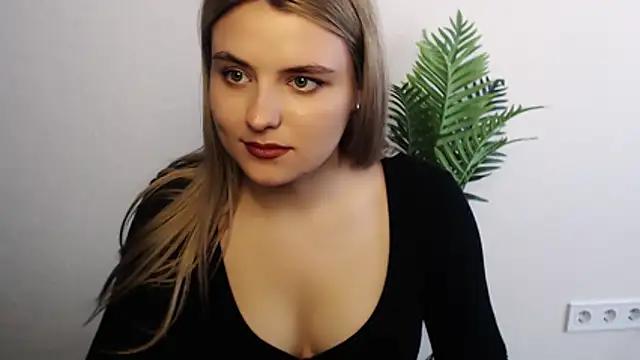 Snapshot of _shy_sabrina__ chatting on 15, 4, 2026 shy sabrina online show from 15, 4, 2026